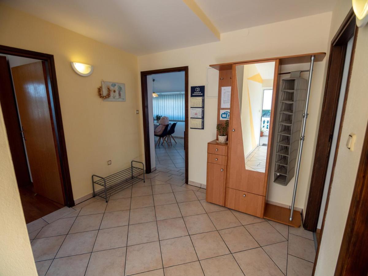 Apartments Rezek Supetarska Draga Bagian luar foto