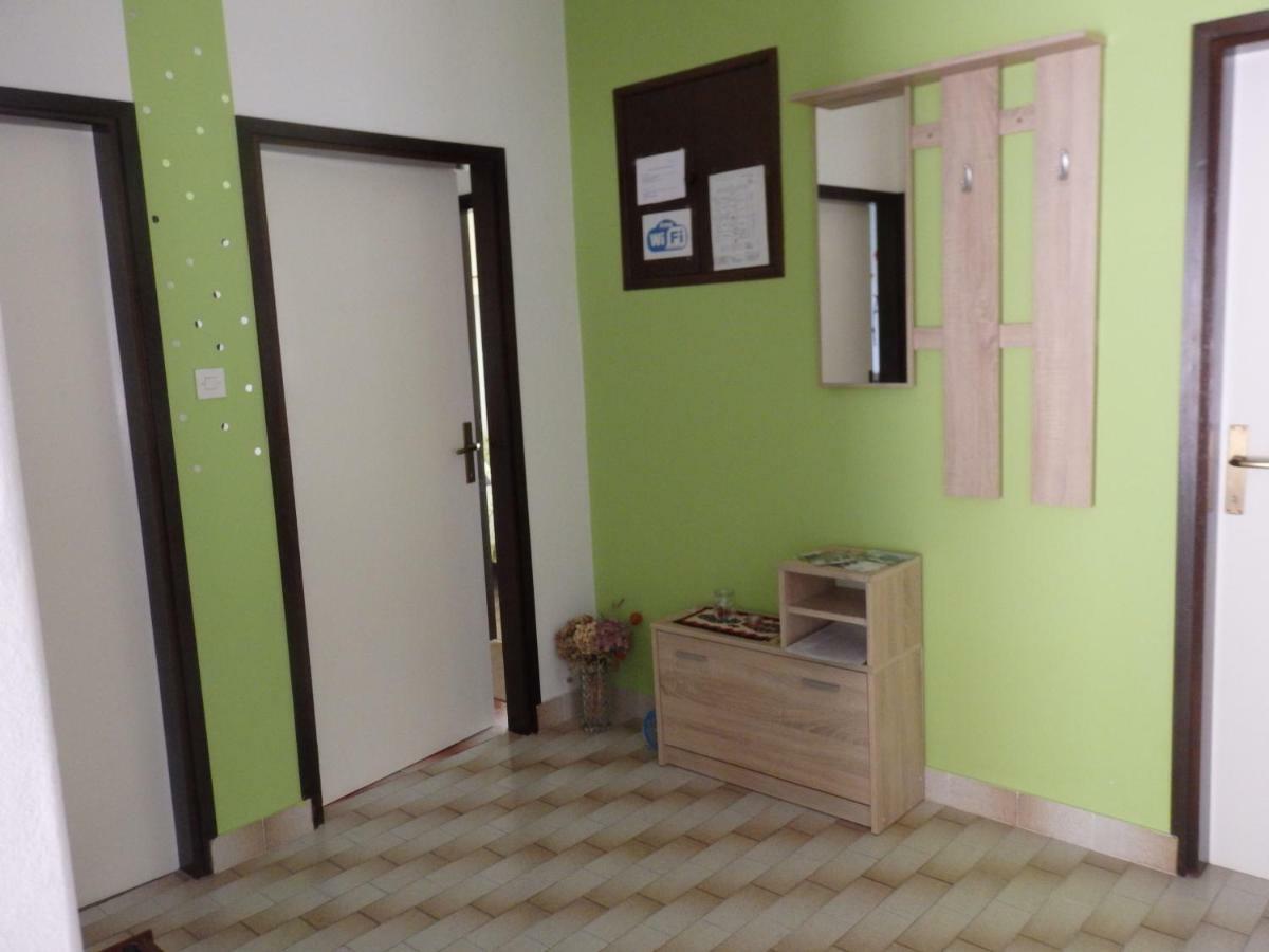 Apartments Rezek Supetarska Draga Bagian luar foto